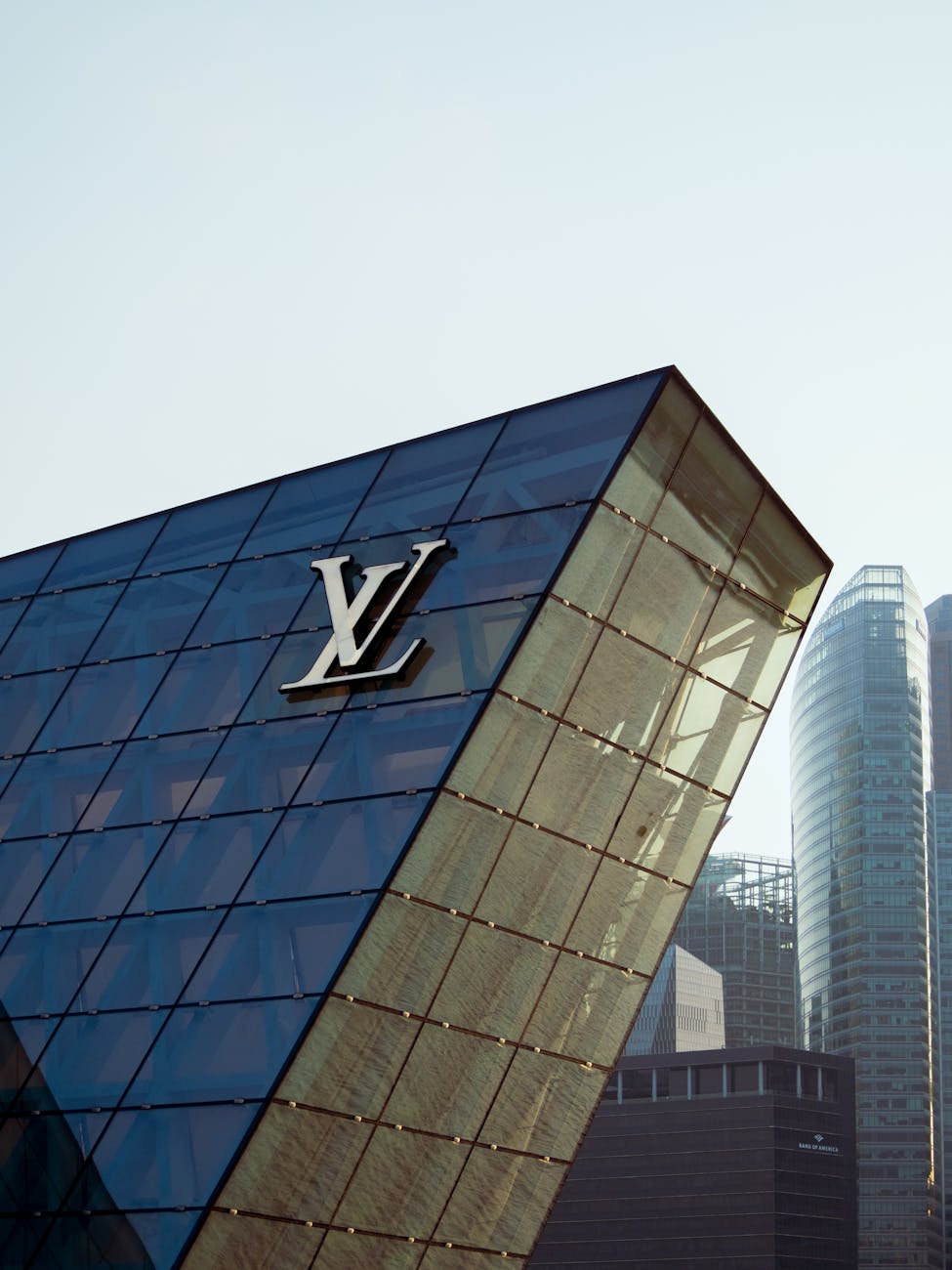 Luxury Brands and How They Stay On Top